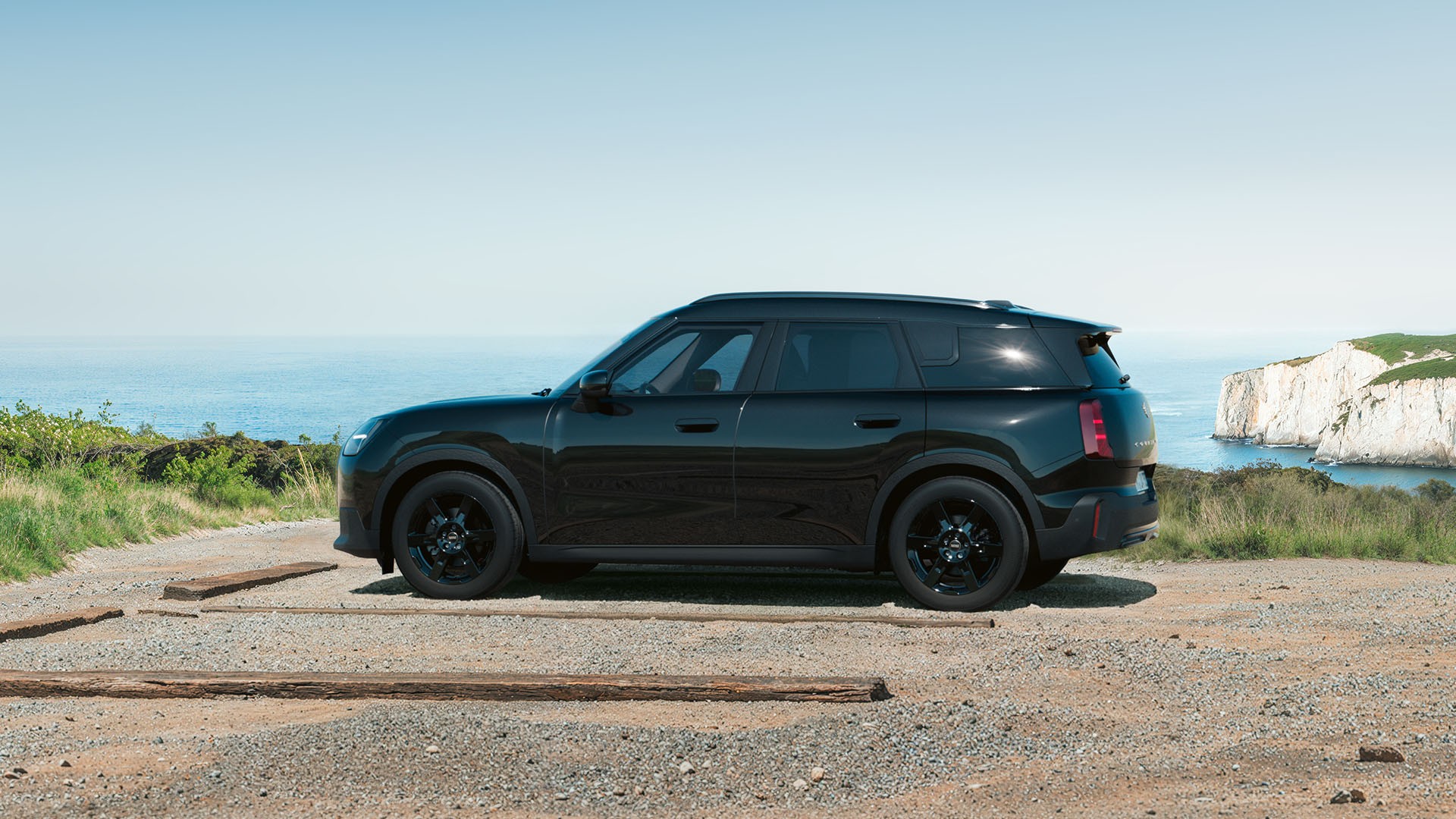 Täyssähköisen MINI Cooper Blackyardin tarjous